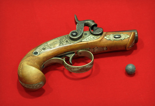 Small gun red surface small free wallpaper - medium preview image