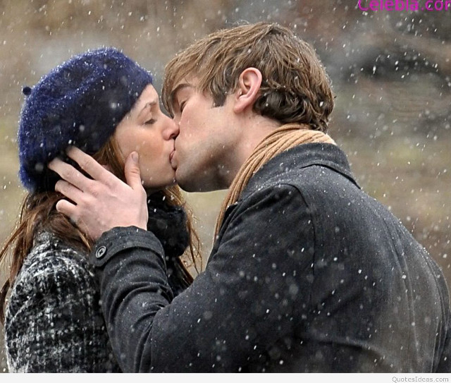 Man woman kissing rain hat free wallpaper - medium preview image