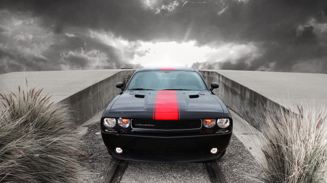 Black car red stripe track free wallpaper - medium preview image
