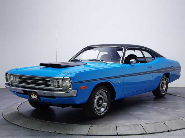 Blue car museum display black free wallpaper - medium preview image
