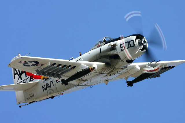 Small airplane flying blue sky free wallpaper - medium preview image