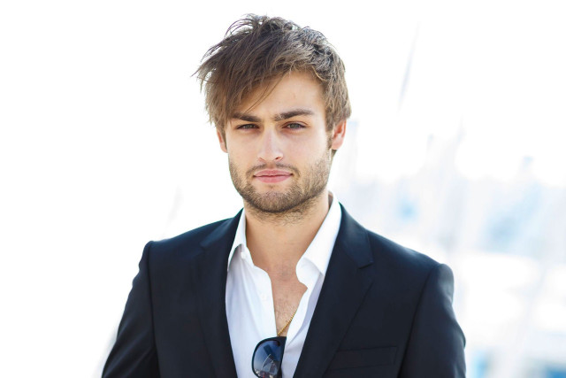 Man suit tie serious expression #10 free wallpaper - medium preview image