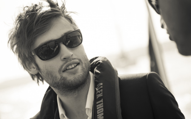Man sunglasses jacket talking suit free wallpaper - medium preview image
