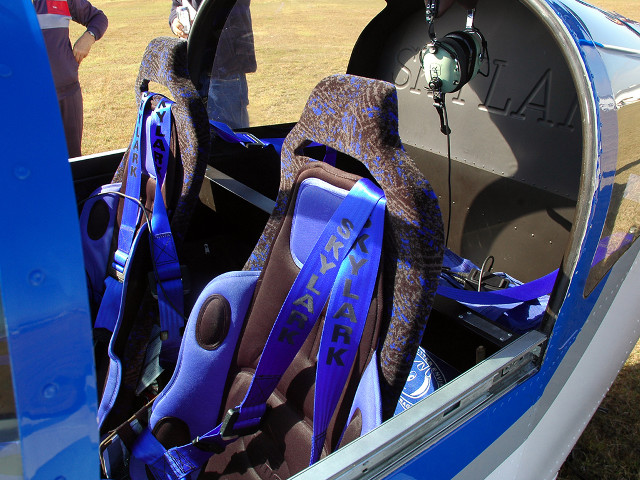 Blue car scissors door open free wallpaper - medium preview image