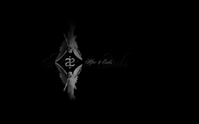 Clock bird black white photo free wallpaper - medium preview image
