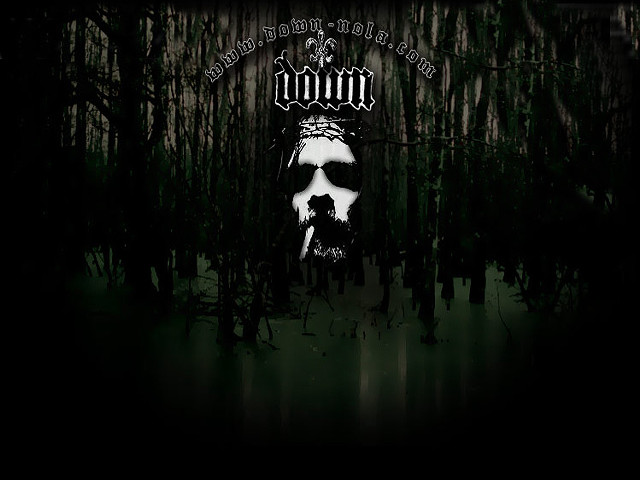 Skull crown woods trees around free wallpaper - medium preview image