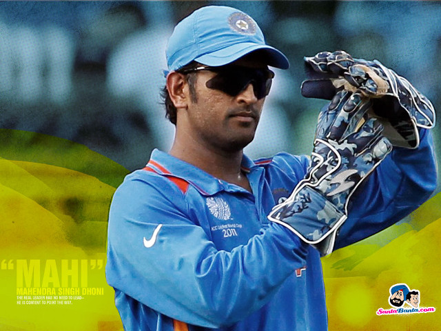 Man holding catchers mitt yellow free wallpaper - medium preview image