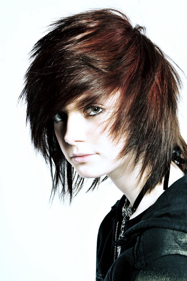 Woman short haircut necklace black free wallpaper - medium preview image