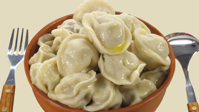 Dumplings bowl fork spoon table free wallpaper - medium preview image