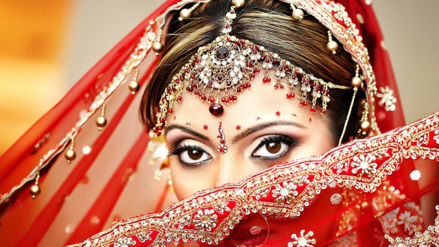 Woman red veil red makeup free wallpaper for desktop - medium preview image