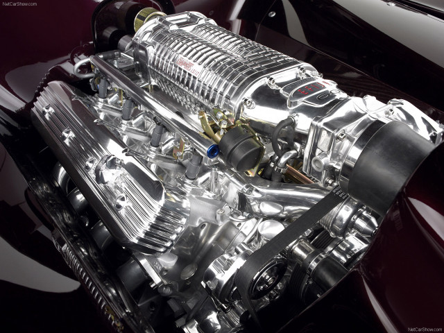 Close up car engine shiny free wallpaper - medium preview image