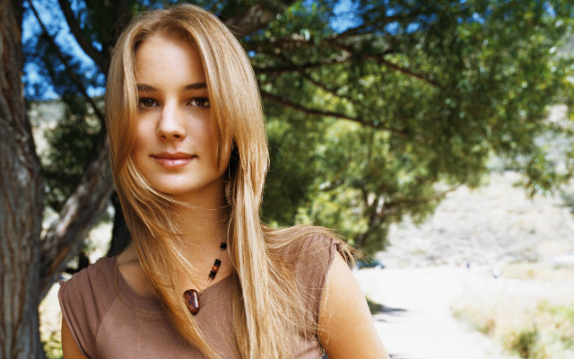 Woman tree necklace standing image free wallpaper - medium preview image