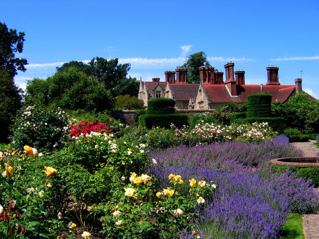 Garden house flowers fountain background free wallpaper - medium preview image
