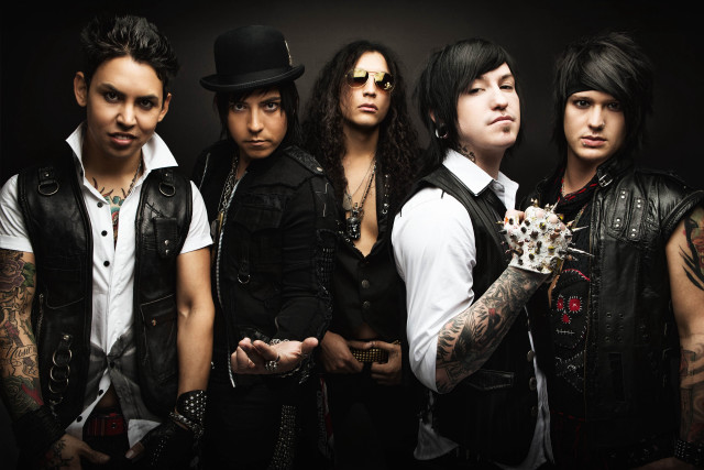 Tattoos piercings group photo black free wallpaper - medium preview image