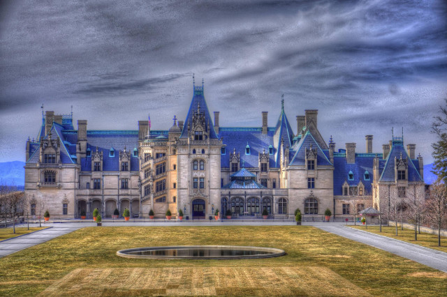 Castle fountain cloudy sky background free wallpaper - medium preview image
