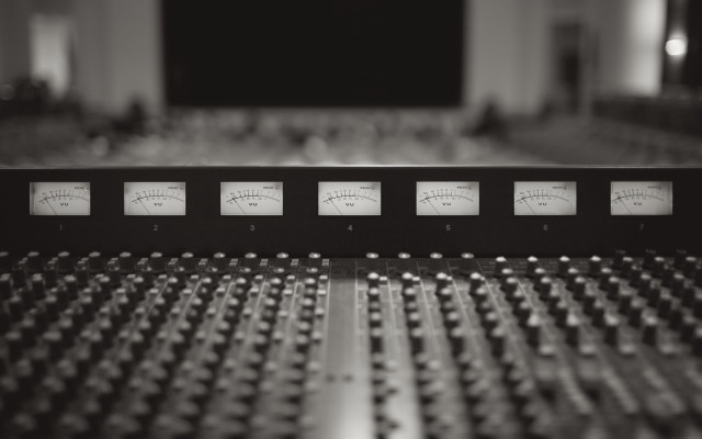 Sound board knobs large screen free wallpaper - medium preview image
