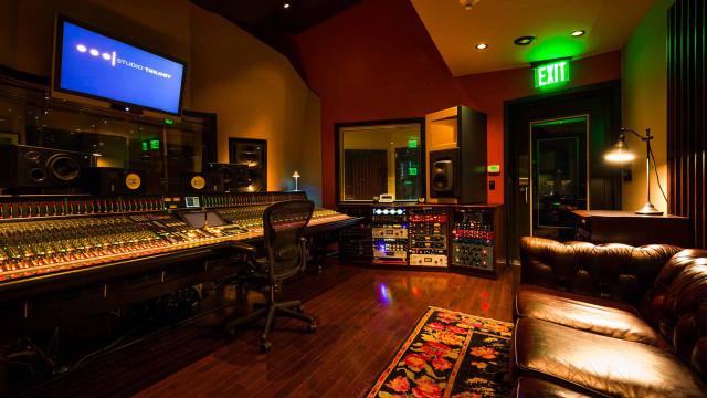 Recording studio couch television background free wallpaper - medium preview image