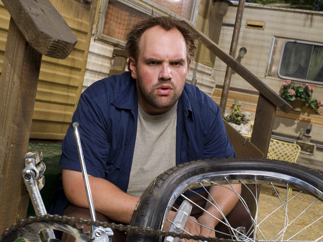 Man bicycle broken wheel trailer free wallpaper - medium preview image