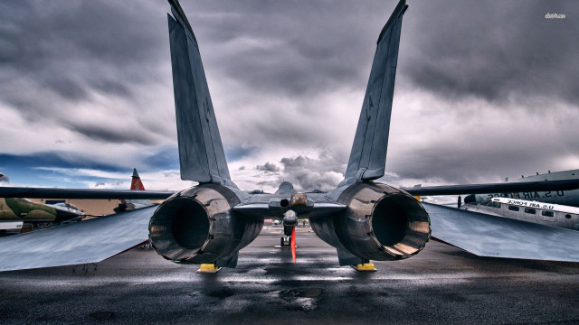 Large jet airport tarmac cloudy #2 free wallpaper - medium preview image