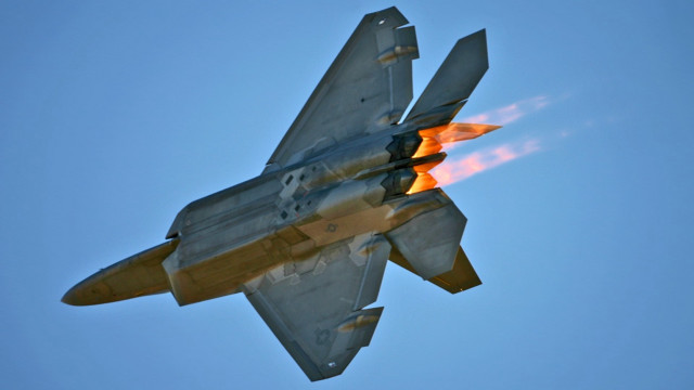 Fighter jet blue sky smoke #6 free wallpaper - medium preview image