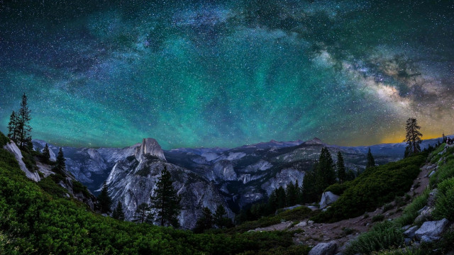 Night sky stars mountains aurora free wallpaper - medium preview image