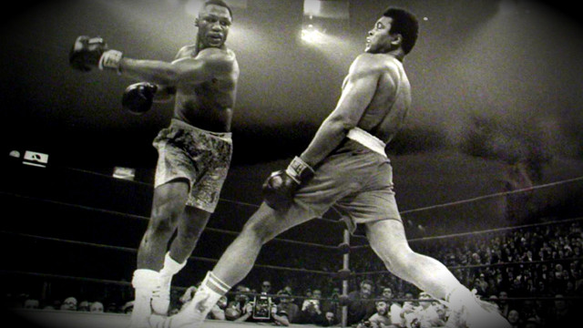 Boxing match men crowd stadium free wallpaper - medium preview image