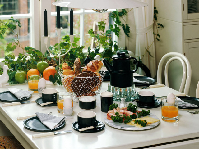 Table basket food fruit lamp free wallpaper - medium preview image