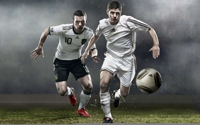 Soccer men rain foggy field free wallpaper - medium preview image