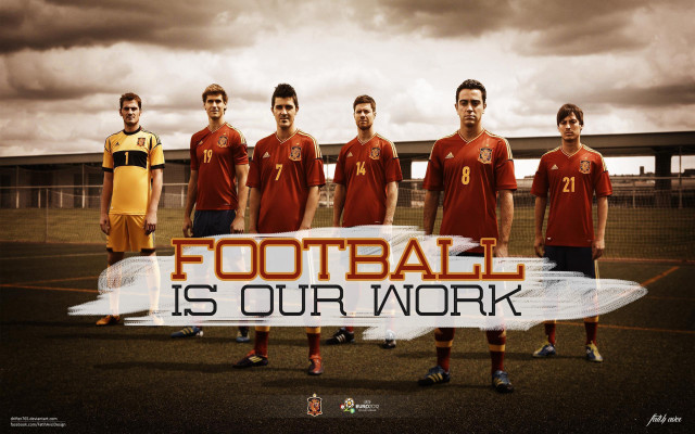 Men group field banner football free wallpaper - medium preview image