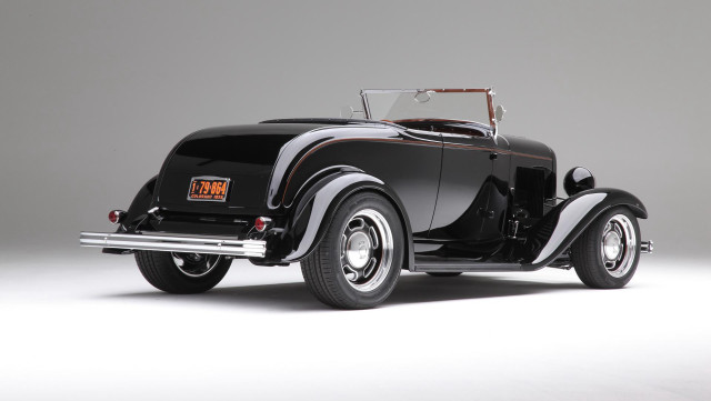 Old black car white background free wallpaper - medium preview image
