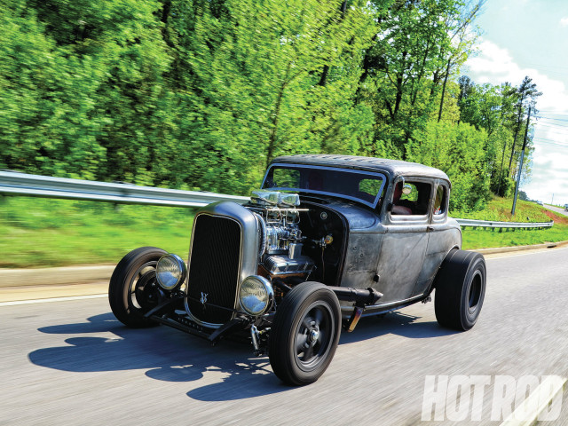 Old model car driving trees free wallpaper - medium preview image