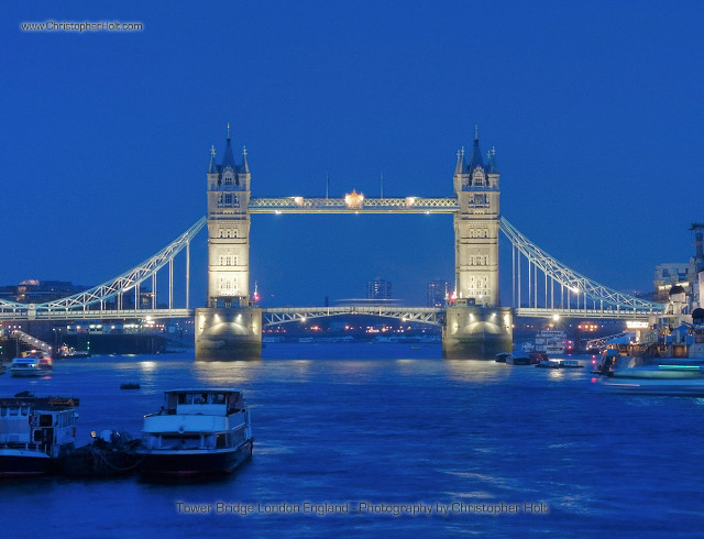 Bridge water night boats city free wallpaper - medium preview image