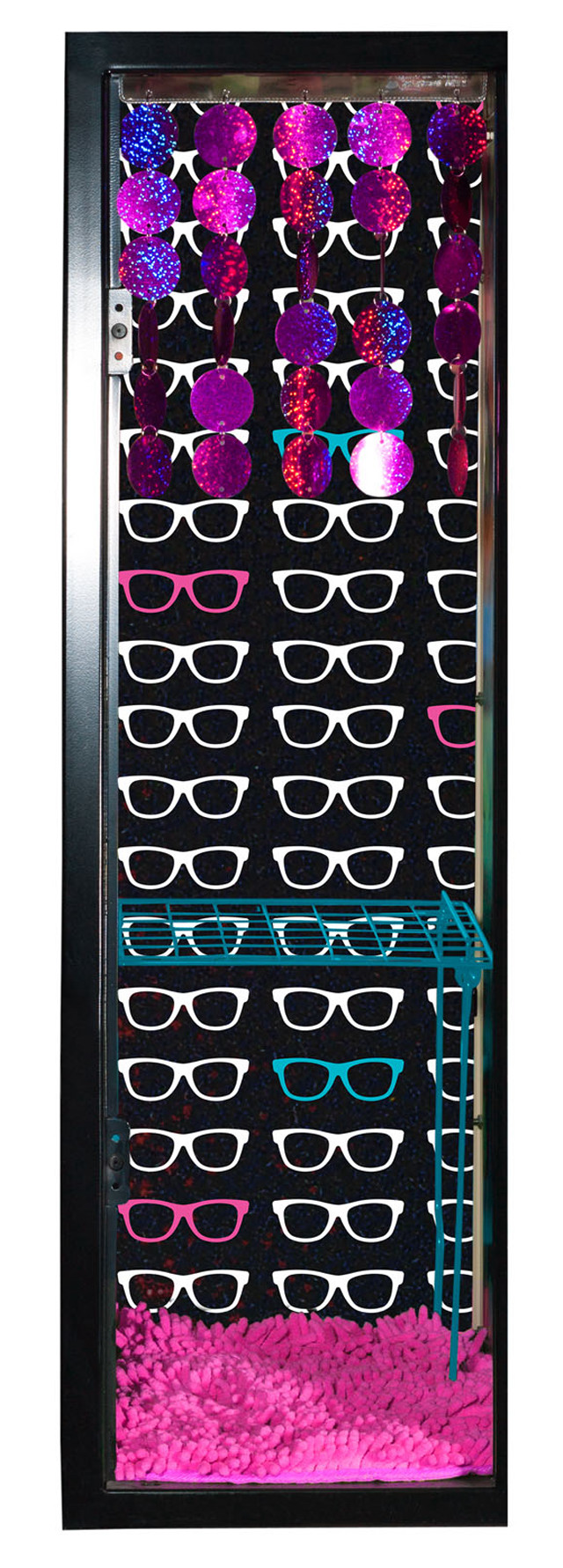 Glasses display case pink carpet free wallpaper - medium preview image