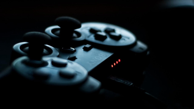 Video game controller red light #2 free wallpaper - medium preview image