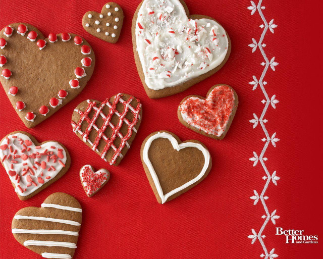 Red table cookies snowflakes background free wallpaper - medium preview image