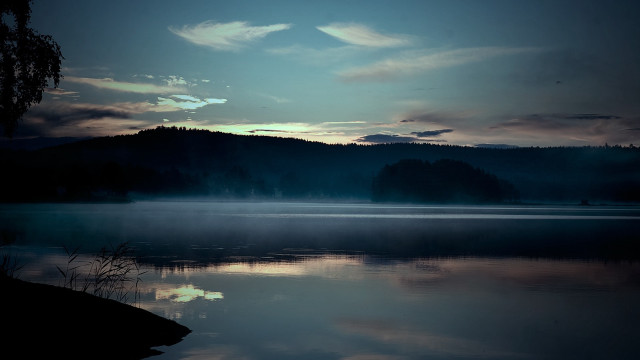 Lake mountain night foggy sky free wallpaper - medium preview image