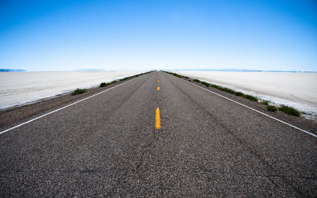 Long empty road yellow line free wallpaper - medium preview image