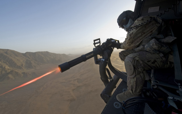 Soldier aiming machine gun red free wallpaper - medium preview image