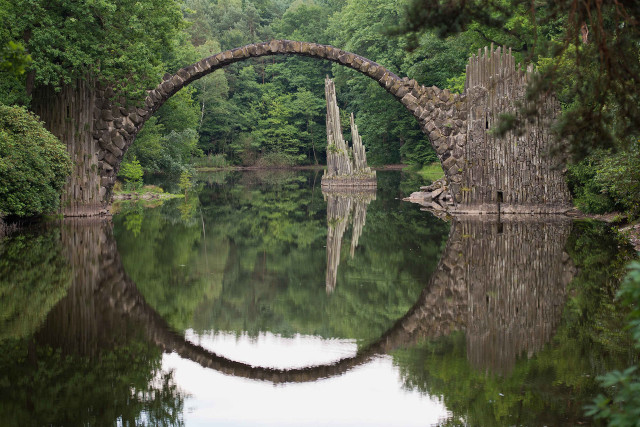 Stone bridge river trees bushes #2 free wallpaper - medium preview image