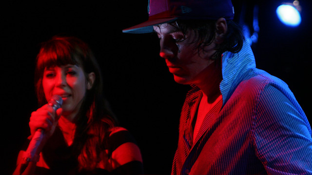 Man woman singing concert brightlights free wallpaper - medium preview image
