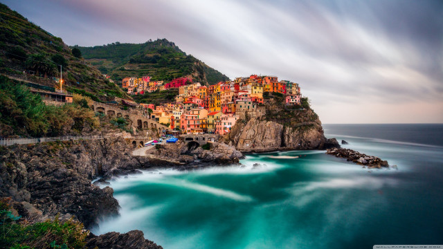 Scenic beach cliff water town free wallpaper - medium preview image