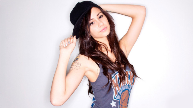 Woman hat posing arm white free wallpaper - medium preview image