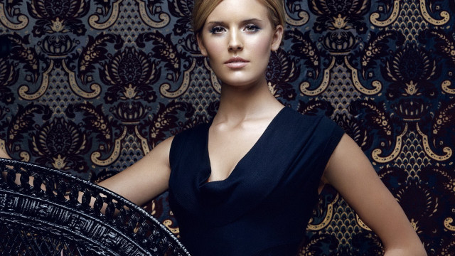Woman black dress fan wallpaper free wallpaper - medium preview image