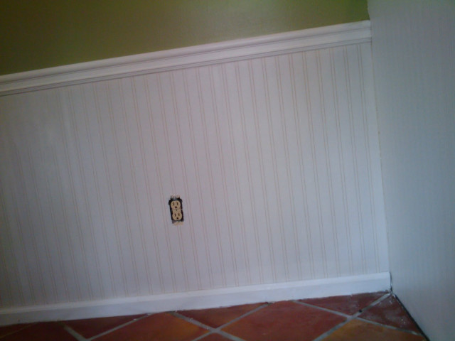 White wall light switch tile #2 free wallpaper - medium preview image