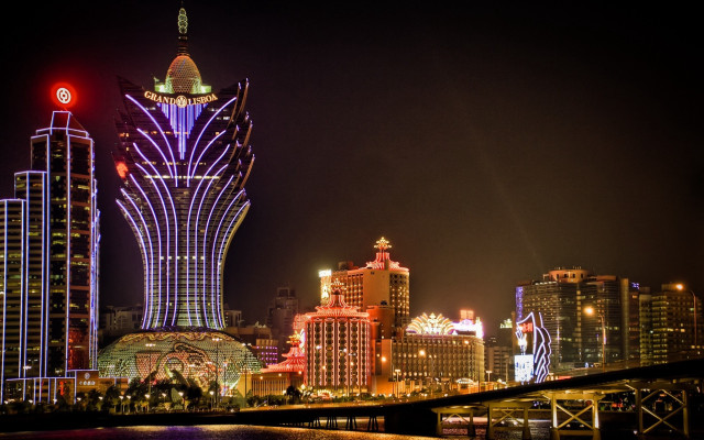 City skyline lit building bridge free wallpaper - medium preview image