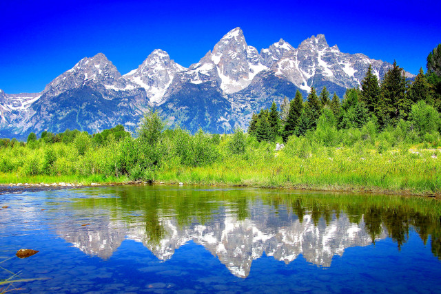 Mountain range reflection lake meadow free wallpaper - medium preview image