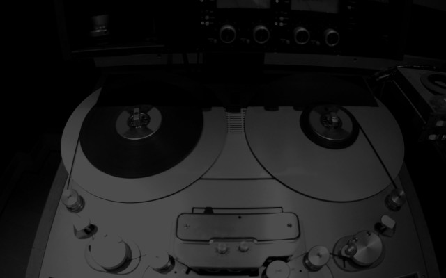 Record player turntables stereo mixer free wallpaper - medium preview image