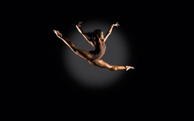 Woman ballet move performing dark free wallpaper - medium preview image