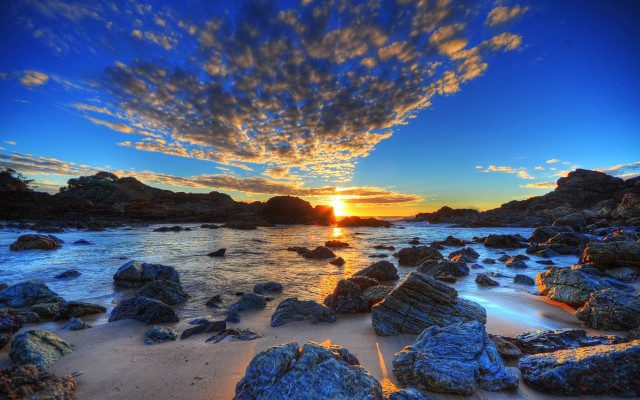 Sunset rocky beach water foreground free wallpaper - medium preview image