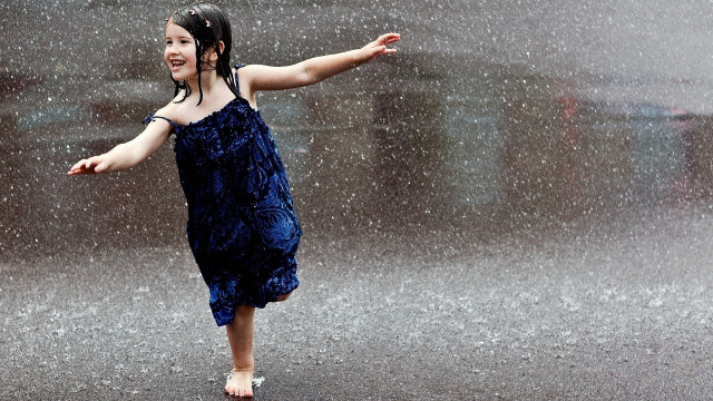 Little girl blue dress playing #2 free wallpaper - medium preview image